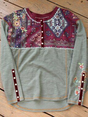 Long sleeve Double D shirt-size medium